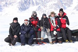 The Bank Family : Rose Marie , Anne Katrine , Marlene Louise , Jens Martin , Kirsten og Jørn Martin Bank